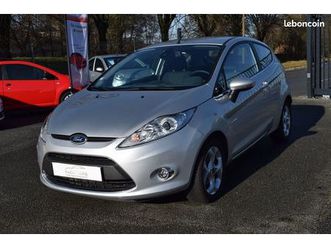 ford fiesta 1.25 titanium 82 cv / 1ère main / 38500 kms