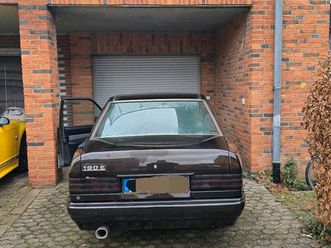 benz/190 e/ 2 0 benz/tüv 1 jahr/4 türig/alufelgen/schiebed/cdra/