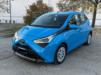 aygo 5p 1.0 x-business 72cv