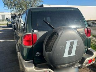 nissan terrano ii 2.7 tdi – spacieux et en parfait état