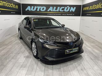 toyota camry 2.5 220h business