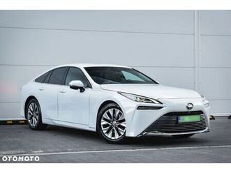 toyota mirai