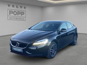 volvo v40 t2 fwd momentum cam fhz klima led nav shz