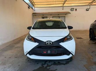 aygo 3p 1.0 x-clusiv my15