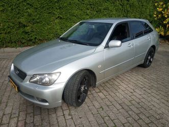 lexus is sportcross - 300 sport