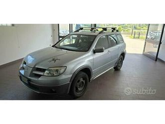 mitsubishi outlander 4x4 automatica gancio