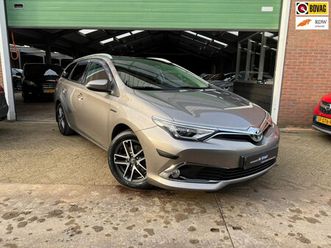 toyota auris touring sports - 1.8 hybrid |pano/trhk/navi/pdc/clima/vol|