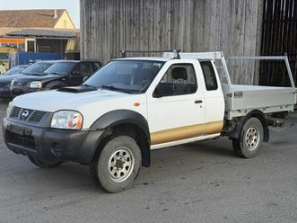 nissan np300 pick up