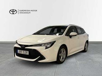 toyota corolla touring sports hybrid e-cvt active vinterhjul