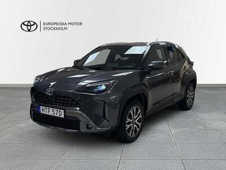 toyota yaris cross 1.5 hsd awd-i adventure / v-hjul /2750mil