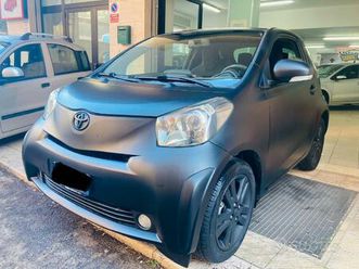 toyota iq - automatica - 2009