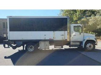 2020 hino 268 box truck