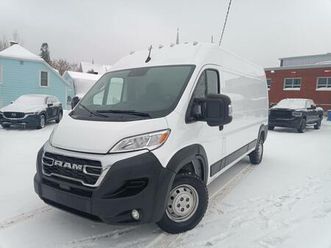 ram promaster cargo van 2023 2500 toit