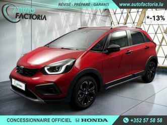 -13% 1.5 hyb 122 bva crosstar +gps+cam