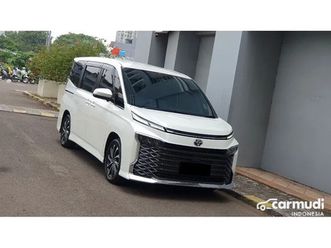 2023 toyota voxy 2.0 (premium color) mpv - mobil keluarga nyaman harga nego