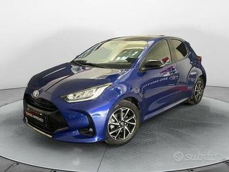 toyota yaris 1.5 hybrid 5 porte lounge