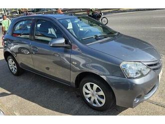 toyota etios 1.5 t-flex xs
