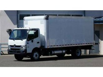 2018 hino 195 box truck