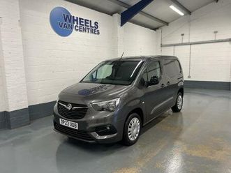 2023 vauxhall combo 2300 1.5 turbo d 100ps h1 pro van panel van diesel manual