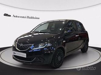 lancia ypsilon 1.0 firefly hybrid unyca s&s 70cv