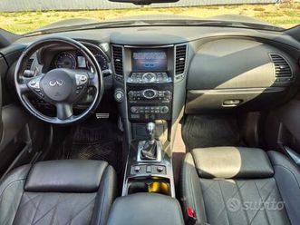 infiniti qx70 3.0 diesel v6 at s premium