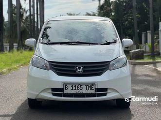 termurah sejabodetabek honda freed sd 2010 putih siap pakai