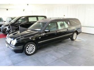 mercedes-benz e 240 huiskamp bestattungswagen / leichenwagen