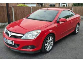 automatic - convertible. leather seats. serviced 12 times. 2008 vauxhall astra twintop design 1.8