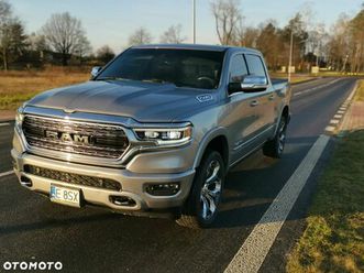 ram 1500 crew cab limited