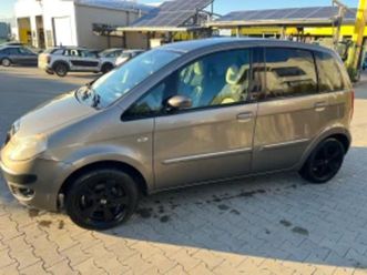 lancia musa ≫ 2005 • 2 400 eur • id