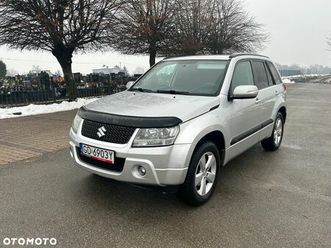 suzuki grand vitara 2.0
