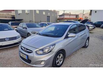 hyundai accent nafte 1.6 automatik klima 2012
