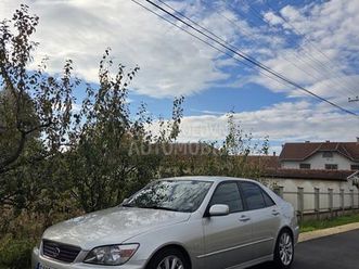 lexus is 200 6 cilindra