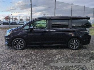 honda stepwagon spada cool spirit 2.0 auto purple only 37k miles due in febuary
