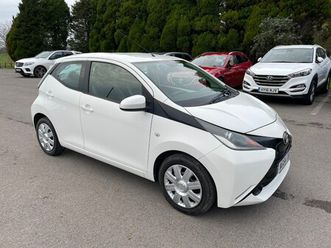 2015 (64) 1.0 vvti xplay 5dr