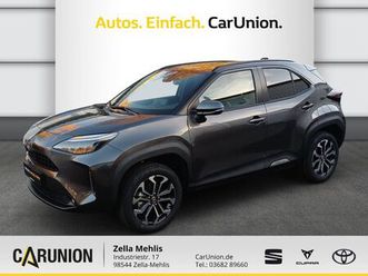 toyota yaris cross teamplayer*kamera*apple-car