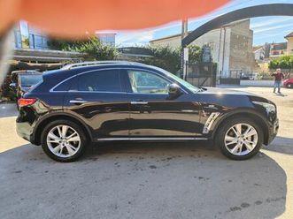 infiniti qx70 3.0