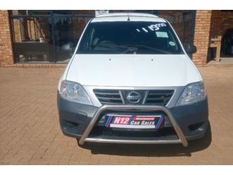 2017 nissan np200 1.6 a/c safety pack