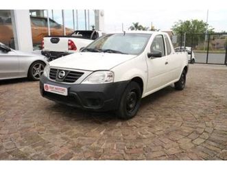 2022 nissan np200 1.6 a/c safety pack