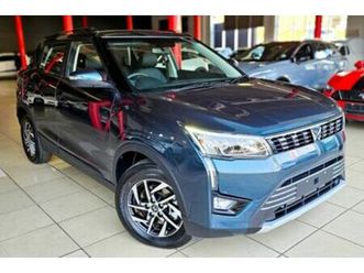 2025 mahindra xuv 300 1.2t | w8