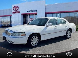 used 2007 lincoln town car signature