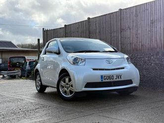 2010 toyota iq 1.0