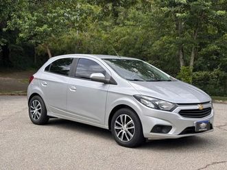 hatch lt 1.4 8v flex aut. 4p