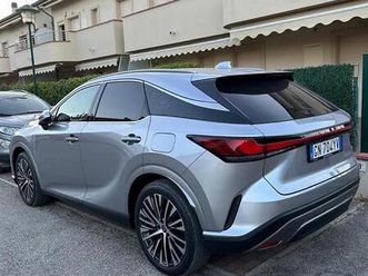 lexus 450 rx ibrida con plug in