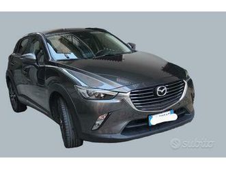 auto ben mantenuta,pronta per essere guidata senza