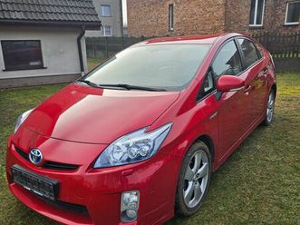 toyota prius (hybrid) executive