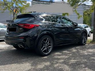 infiniti q30 2,2 l 170 ch 4 roues motrices
