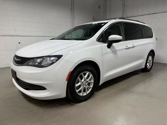 used 2020 chrysler voyager lxi