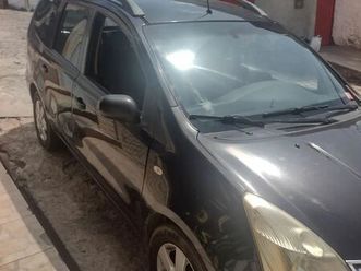 nissan grand livina 1.8 s 16v 2011/2012 2012