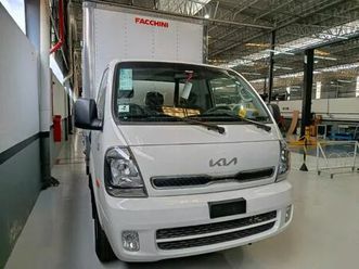 kia bongo 2026 com ar e baú!!